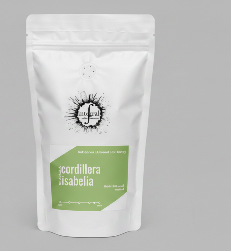 Nicaragua Cordillera Isabelia bag with sage green label